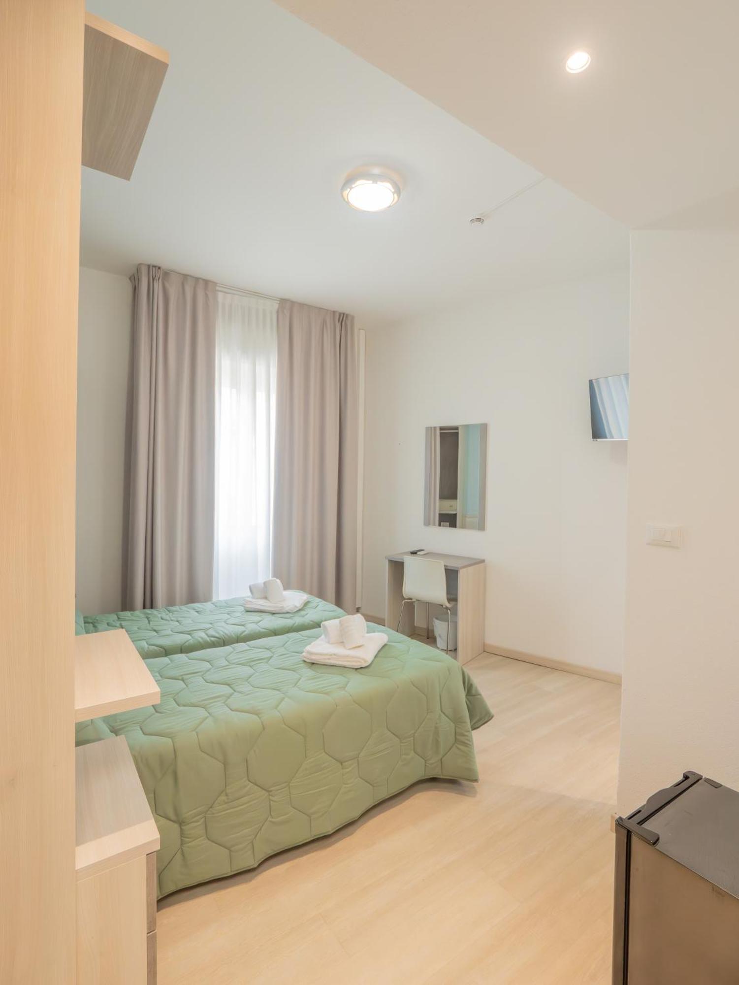 Hotel La Bussola Finale Ligure Exterior foto